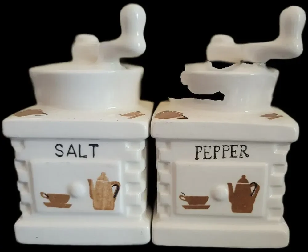 Vtg Hand Painted Salt & Pepper Shakers Coffee Grinder Shape White Brown Med Size